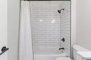 200 Paterson Ave 1A, East Rutherford, NJ 07073 - Photo 21