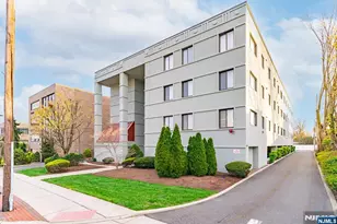 200 Paterson Ave 1A, East Rutherford, NJ 07073 - Photo 3