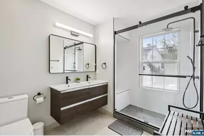 2071 Drake Court, Mahwah, NJ 07430 - Photo 13