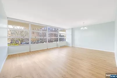 6050 Kennedy Boulevard 2E #2E, West New York, NJ 07093 - Photo 7