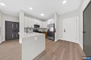 87-89 Mary 501, Paterson, NJ 07503 - Photo 3