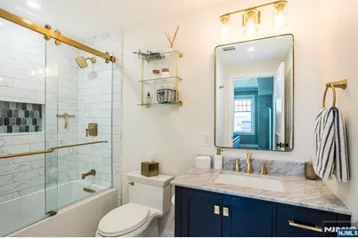 82 Clinton Street 6F #6F, Hoboken, NJ 07030 - Photo 17