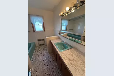 48 Stuyvesant Avenue 1 #1, Lyndhurst Township, NJ 07071 - Photo 7