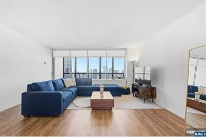 5 Horizon 2506 #2506, Fort Lee, NJ 07024 - Photo 3