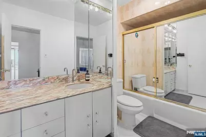 5 Horizon 2506 #2506, Fort Lee, NJ 07024 - Photo 9