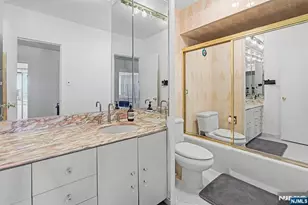 5 Horizon 2506, Fort Lee, NJ 07024 - Photo 9