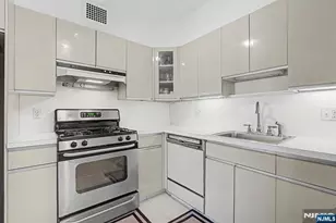 5 Horizon 2506, Fort Lee, NJ 07024 - Photo 7