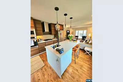 301 Glen Avenue, Ridgewood, NJ 07450 - Photo 5