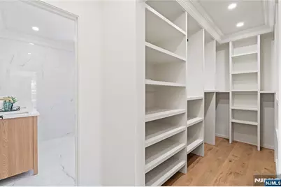 175 E Crescent Avenue, Allendale, NJ 07401 - Photo 27