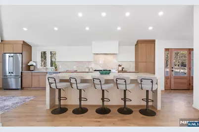 175 E Crescent Avenue, Allendale, NJ 07401 - Photo 9