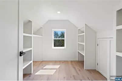 175 E Crescent Avenue, Allendale, NJ 07401 - Photo 33