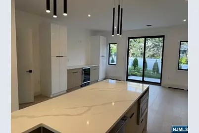 207 4th Street B #B, Palisades Park, NJ 07650 - Photo 11