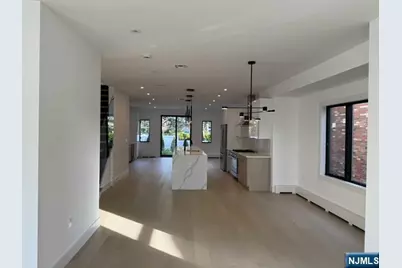 207 4th Street B #B, Palisades Park, NJ 07650 - Photo 7