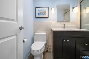 2000 Linwood Ave 5B, Fort Lee, NJ 07024 - Photo 17