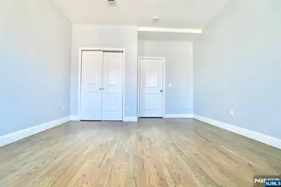 233 Bayview Avenue, Jersey City, NJ 07305 - Photo 5