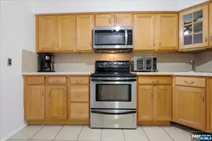 1906 Paterson Plank Road 2E, North Bergen, NJ 07047 - Photo 11