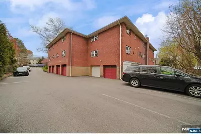 295 Tenafly Road I #I, Tenafly, NJ 07670 - Photo 17