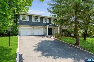 437 Summit St, Englewood Cliffs, NJ 07632 - Photo 1