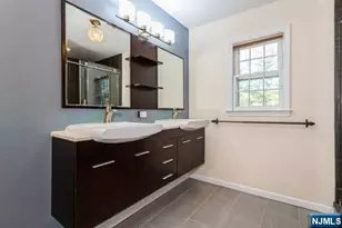 437 Summit St, Englewood Cliffs, NJ 07632 - Photo 21