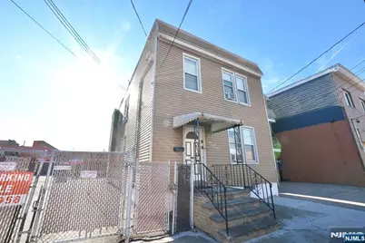 125 Malvern Street, Newark, NJ 07105 - Photo 1