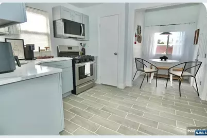 125 Malvern Street, Newark, NJ 07105 - Photo 3