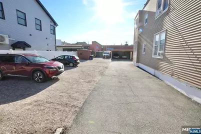 125 Malvern Street, Newark, NJ 07105 - Photo 5