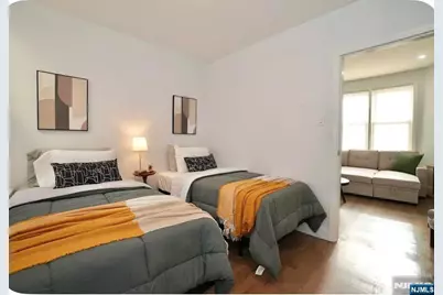 125 Malvern Street, Newark, NJ 07105 - Photo 9