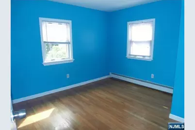 326 Walter Avenue, Hasbrouck Heights, NJ 07604 - Photo 7