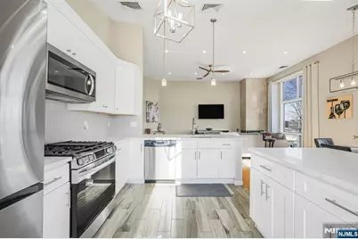 855 Valley Brook Avenue 1B #1B, Lyndhurst Township, NJ 07071 - Photo 9