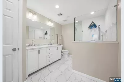 855 Valley Brook Avenue 1B #1B, Lyndhurst Township, NJ 07071 - Photo 17