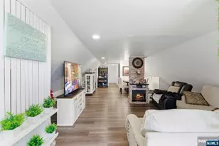 61 Aycrigg Ave, Passaic, NJ 07055 - Photo 5