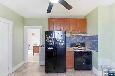 61 Aycrigg Avenue, Passaic, NJ 07055 - Photo 19