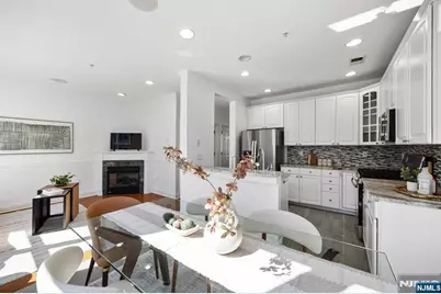 373 Kingston Court 373 #373, West New York, NJ 07093 - Photo 11