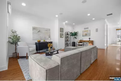 373 Kingston Court 373 #373, West New York, NJ 07093 - Photo 5