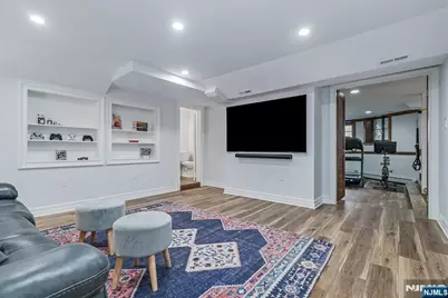 270 Upper Mountain Avenue, Montclair, NJ 07043 - Photo 43