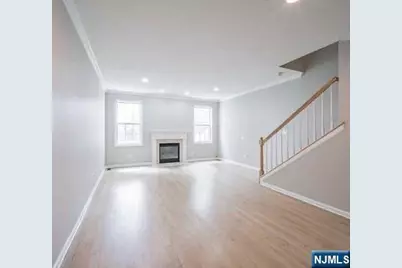 451 Hartford Drive 4052 #4052, Nutley, NJ 07110 - Photo 7