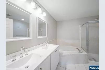 451 Hartford Drive 4052 #4052, Nutley, NJ 07110 - Photo 13