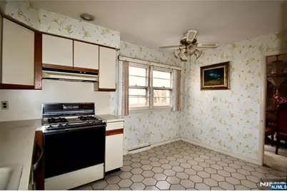 5-22 Dorothy Street, Fair Lawn, NJ 07410 - Photo 9