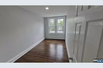 240 E Forest Avenue 2 #2, Teaneck Township, NJ 07666 - Photo 3