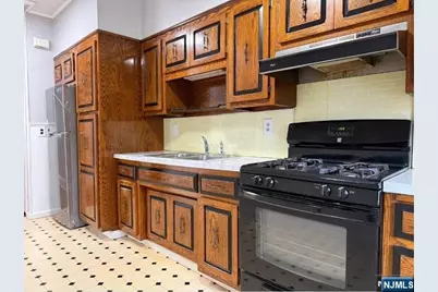 231 Hillside Avenue 2nd #2nd, Leonia, NJ 07605 - Photo 9