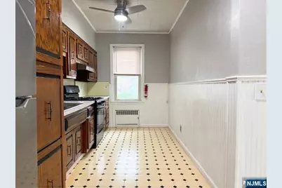 231 Hillside Avenue 2nd #2nd, Leonia, NJ 07605 - Photo 7