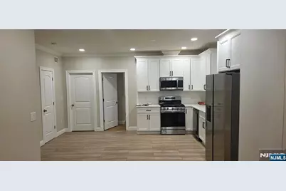 115 Wallington Avenue 2 #2, Wallington, NJ 07057 - Photo 1