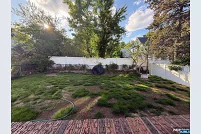 165 Oak Grove Avenue, Hasbrouck Heights, NJ 07604 - Photo 35