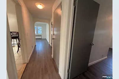165 Oak Grove Avenue, Hasbrouck Heights, NJ 07604 - Photo 11