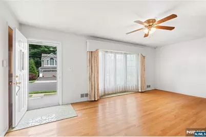 380 Howard Street, Washington Township, NJ 07676 - Photo 5