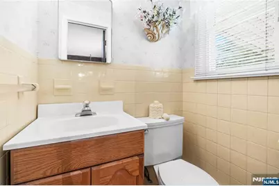 13 Lake Drive, Westwood, NJ 07675 - Photo 11