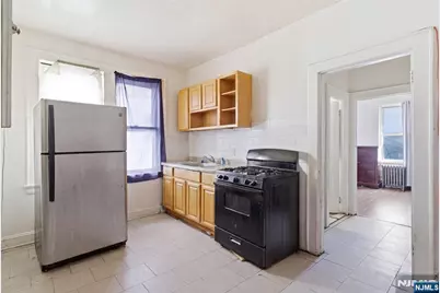 318 Ellery Avenue, Newark, NJ 07106 - Photo 9