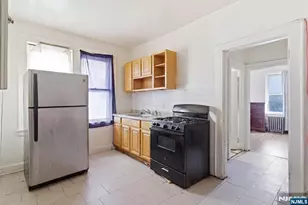 318 Ellery Ave, Newark, NJ 07106 - Photo 9