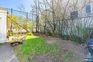 318 Ellery Ave, Newark, NJ 07106 - Photo 37