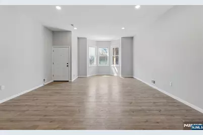 327 S Orange Avenue 1 #1, Newark, NJ 07103 - Photo 5